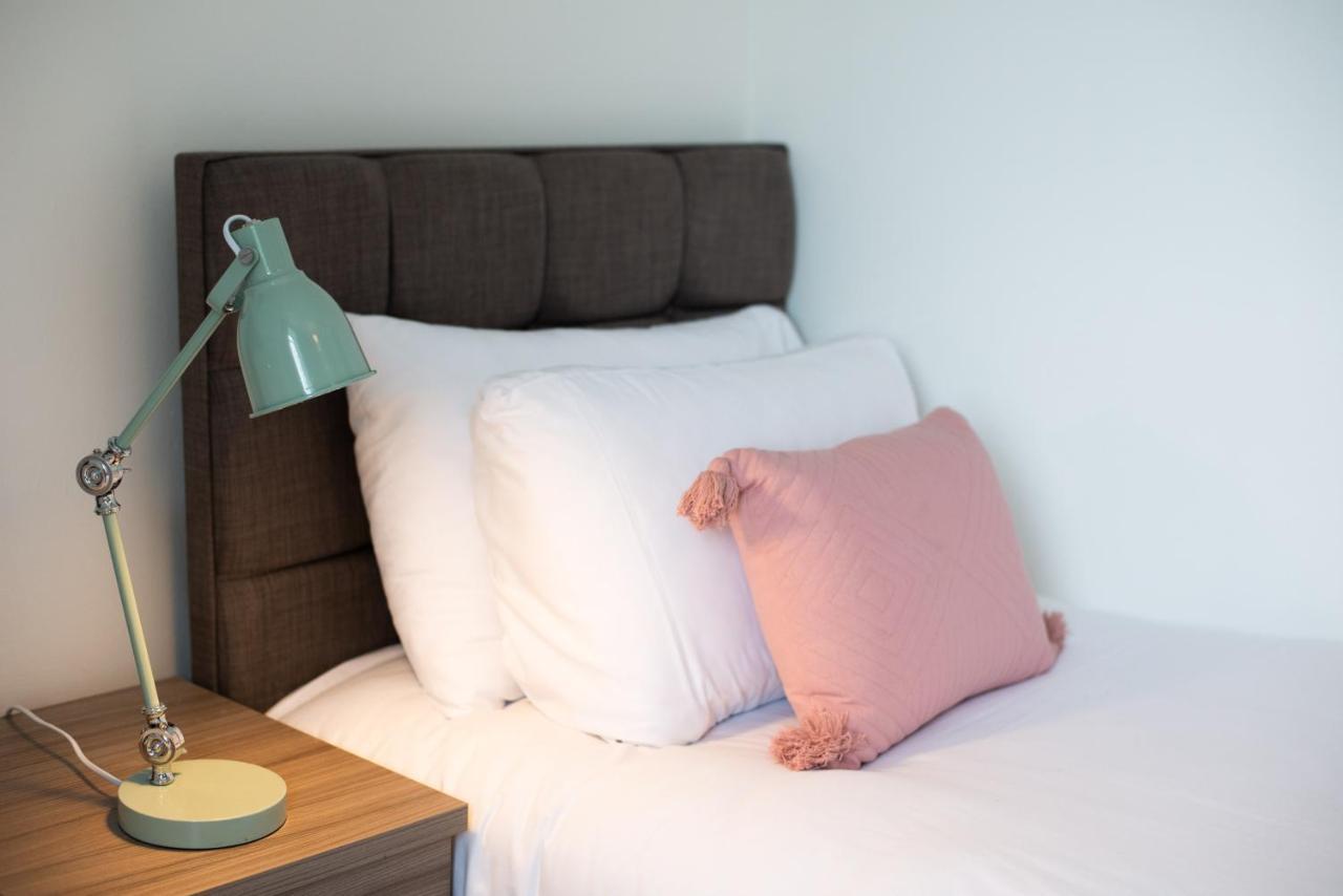 Spacious Sydney - Tv In Every Bedroom! Apartment Swansea
