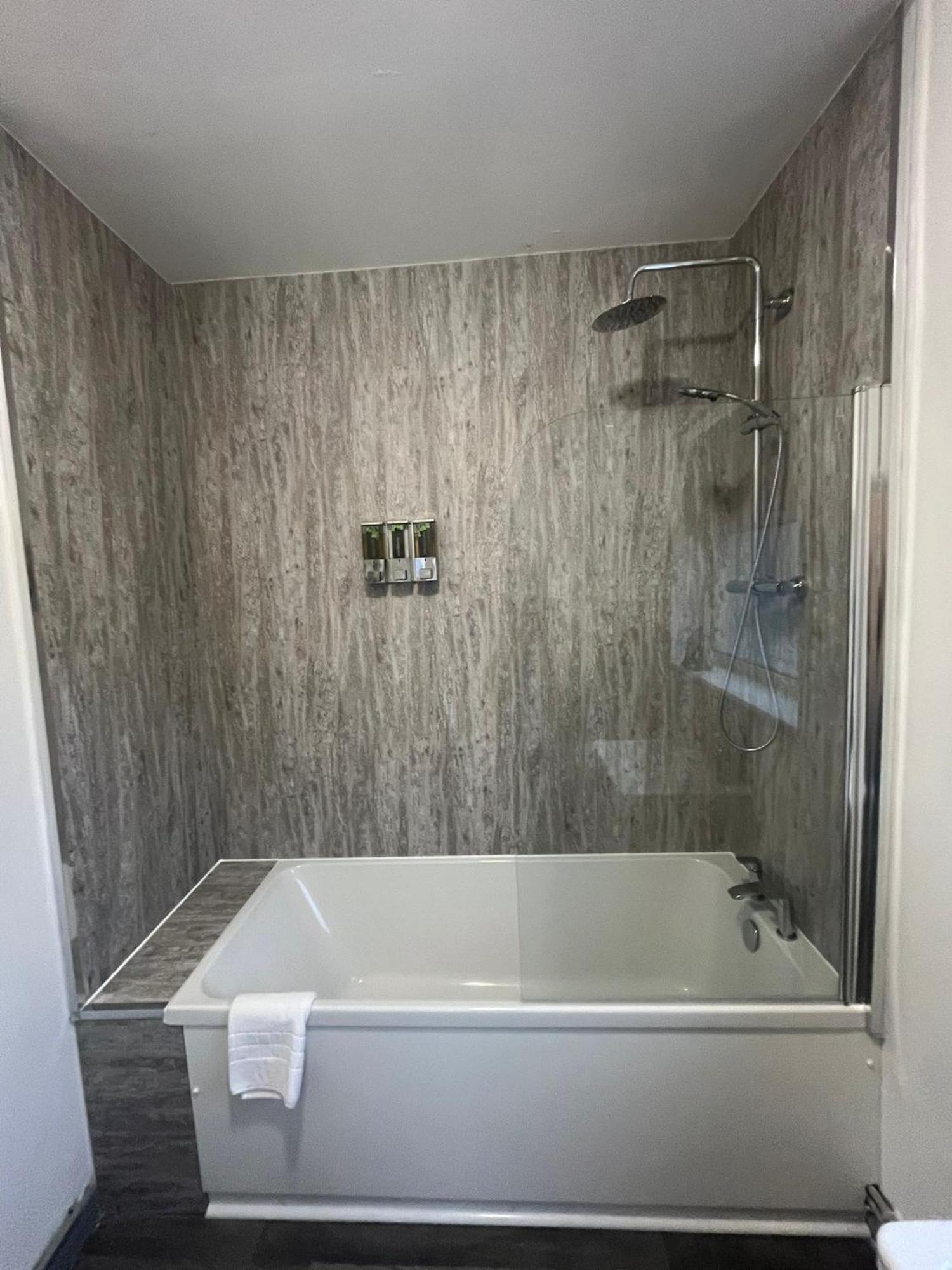 Spacious Sydney - Tv In Every Bedroom! Apartment *